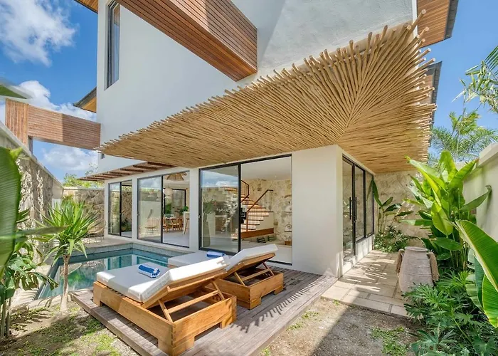 Anjuna Surf & Sunset 3br In Villa Uluwatu (Bali)