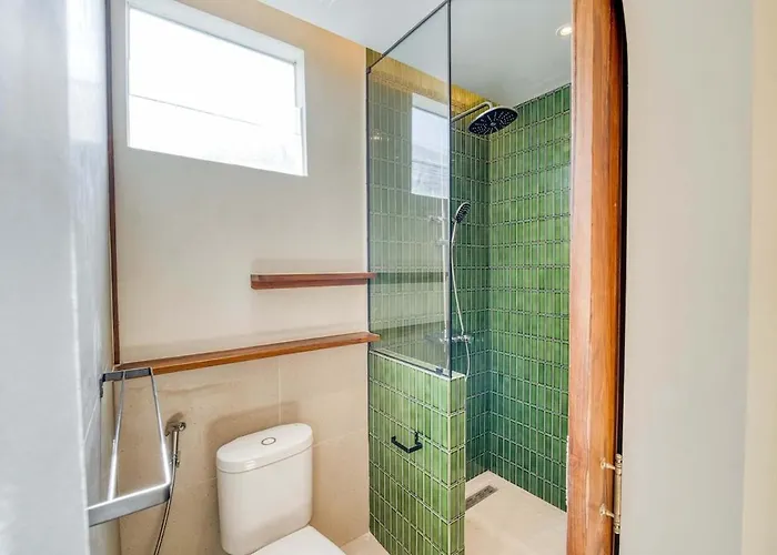 Anjuna Surf & Sunset 3br In Villa *