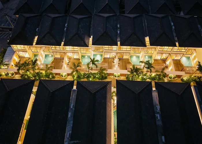 Anjuna Surf & Sunset 3br In Villa Uluwatu (Bali)