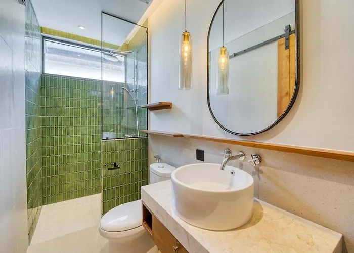 Anjuna Surf & Sunset 3br In *