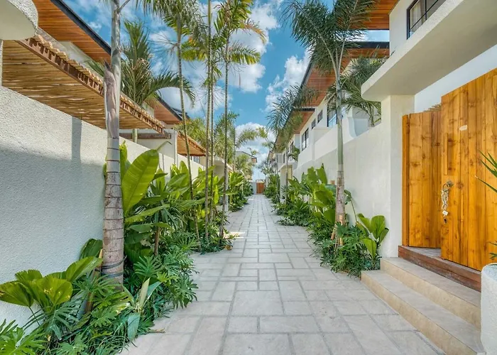 Anjuna Surf & Sunset 3br In