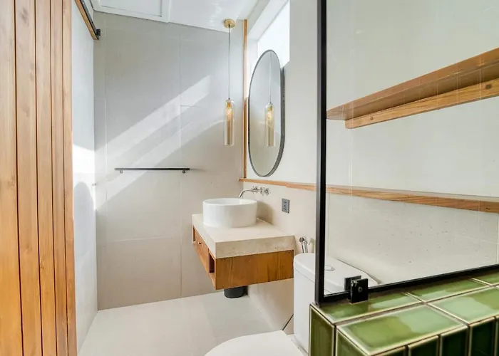 Anjuna Surf & Sunset 3br In Uluwatu (Bali)