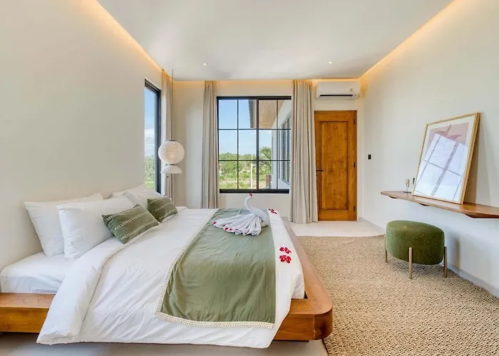 Villa Anjuna Surf & Sunset 3br In Uluwatu (Bali)